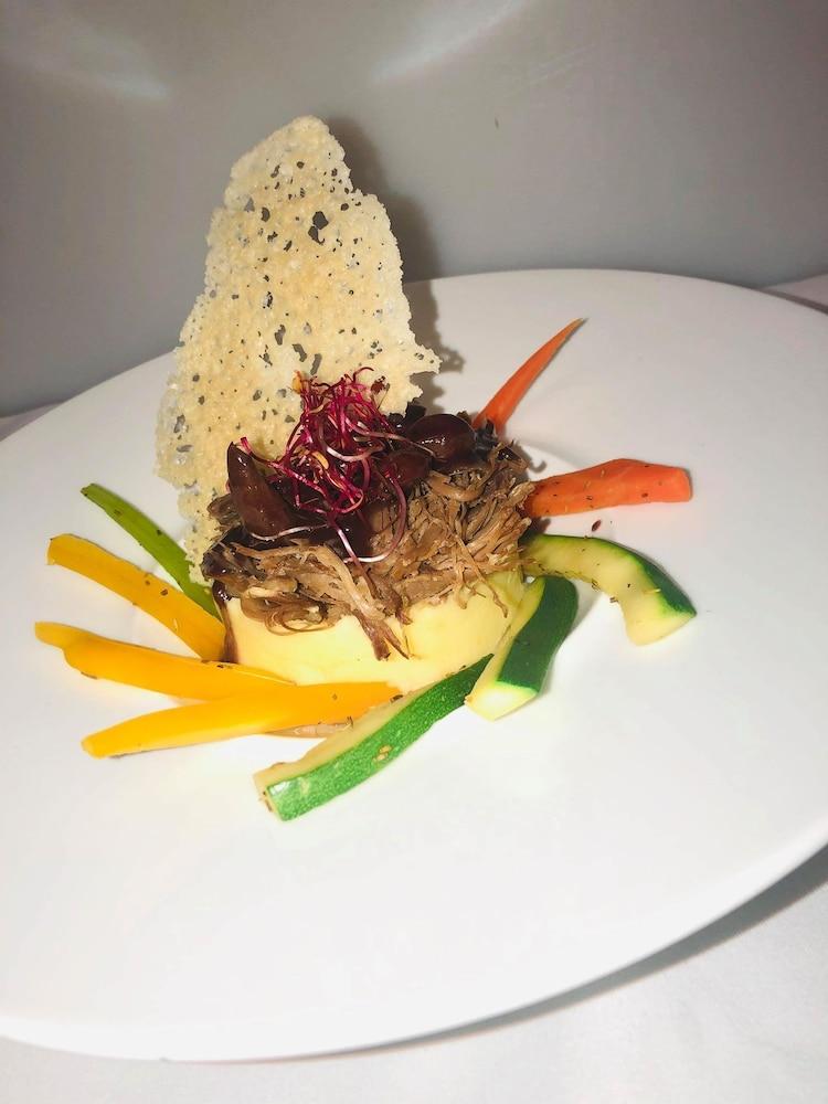 Logis - Hotel Du Nord Et Restaurant La Table D'Elisa Compiègne Exteriör bild