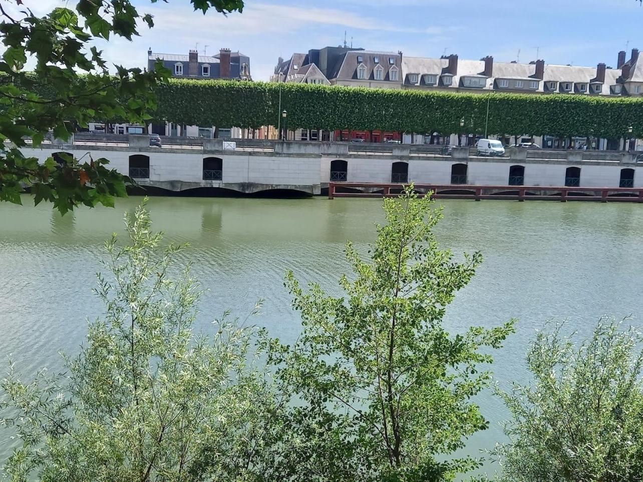 Logis - Hotel Du Nord Et Restaurant La Table D'Elisa Compiègne Exteriör bild
